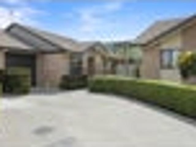 Refined Living for the Independent 55+ Lifestyle