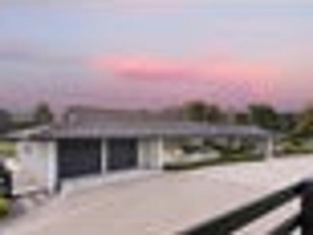 REFINED RURAL RETREAT IN SOUGHT AFTER LOCALE