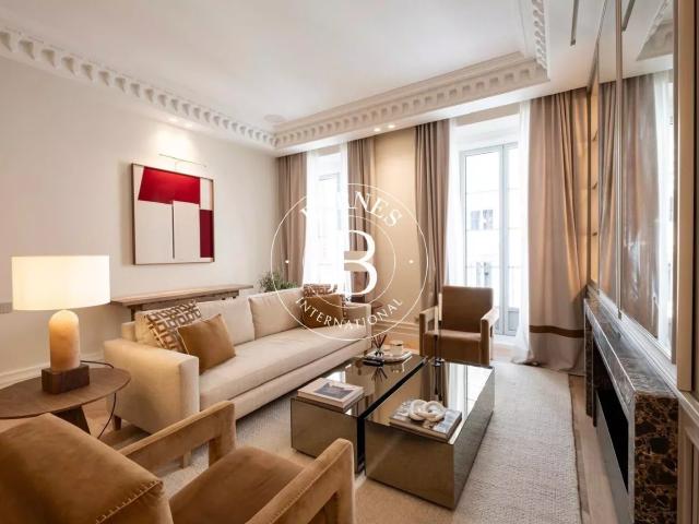Reformado Amueblado · 3 suites · 2 garajes en finca · Recole. 220m² Madrid
