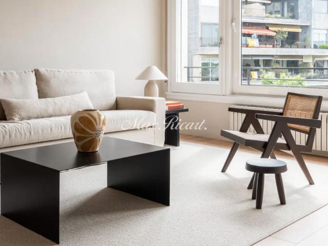 Reformado y familiar con vistas al parque 214m²