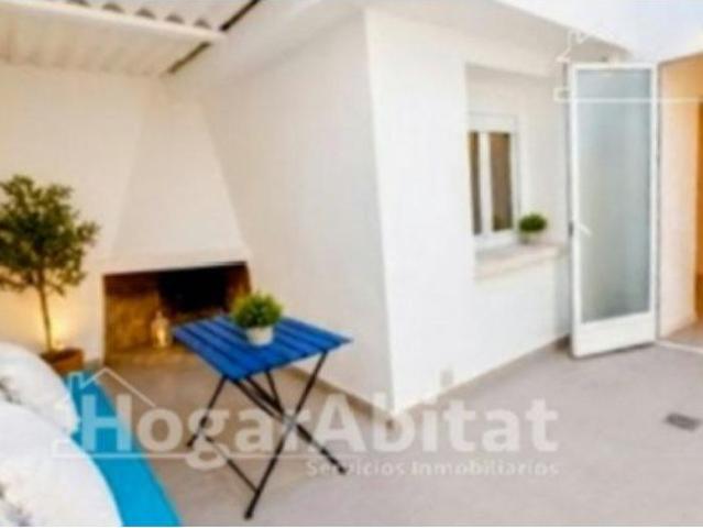 REFORMADA Y ACOGEDORA CON BUHARDILLA, TERRAZA Y BARBACOA