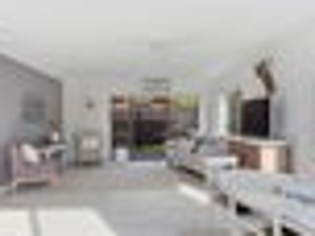 Refreshed, Sun Lit Living with Great Flow