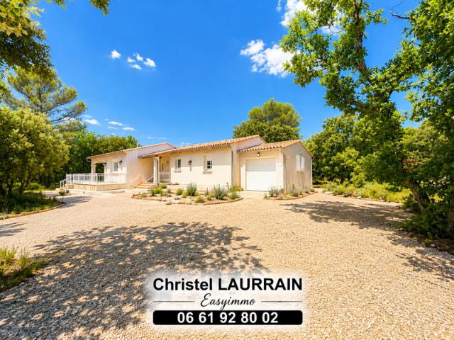 Régusse Villa contemporaine sur 6 030 m2 de terrain, au ca