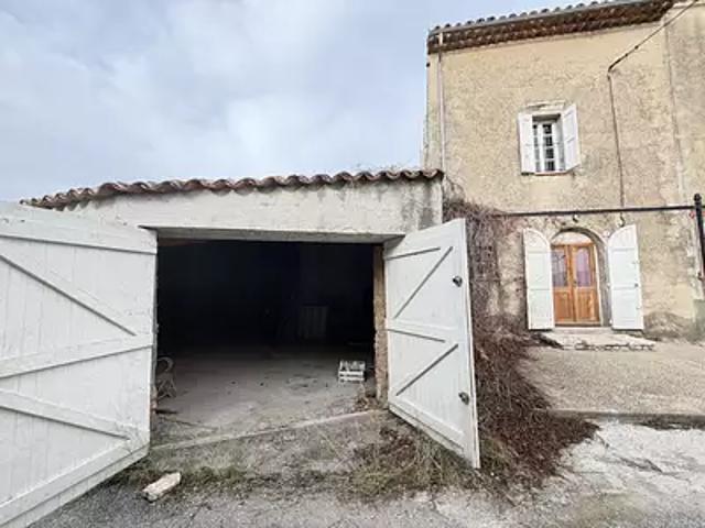 Régusse 83630 Achat / Vente parking