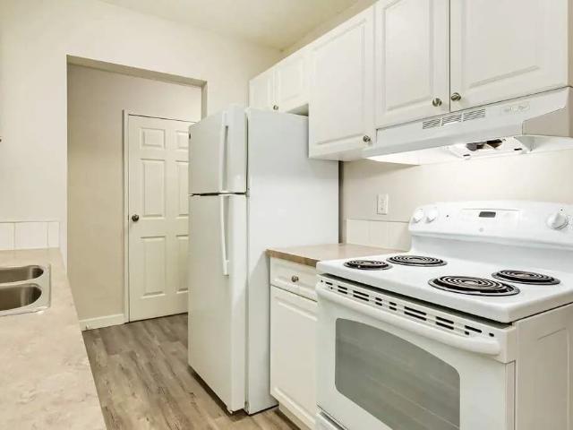 Regal Court 2 Bedroom Apartment for Rent at 4506 45 Ave, Lloydminster, SK S9V 0W9