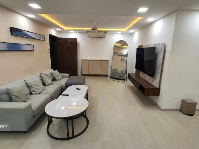 Regal Court D12, Apartment