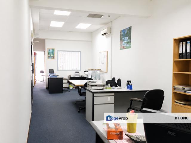 Regalia Business Centre, USJ 1