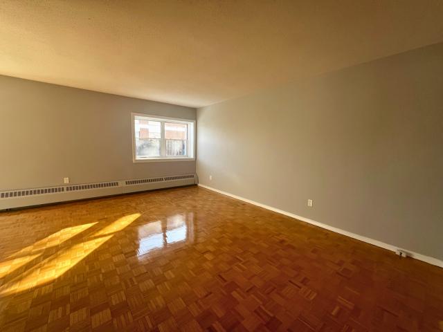 Regency Court Apartments 1032 Dakota 2 Bedroom Townhouse Apartment for Rent