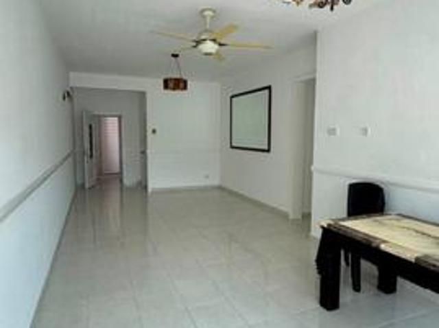 Regency Height Worthbuy 2 Car Park Renovated Well Maintain