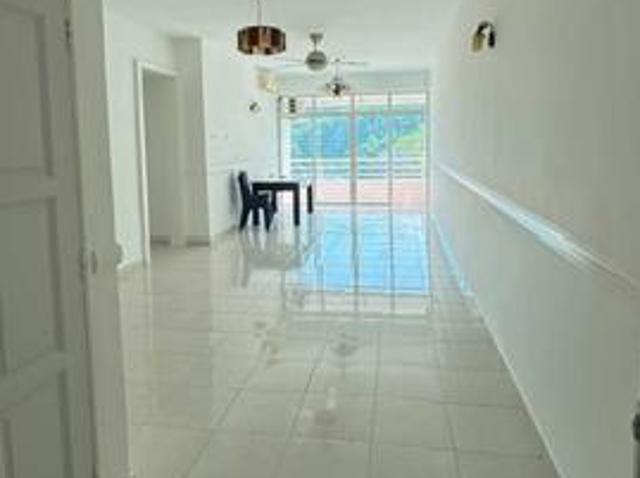 Regency Heights Condo for sale bu1258sf good condition