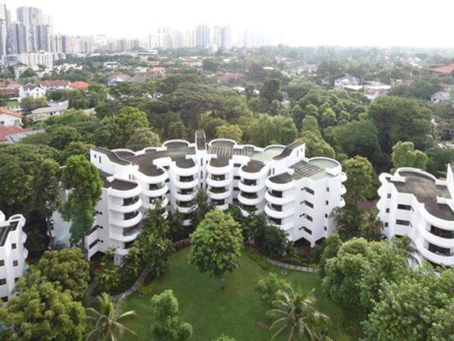 Regency Park Condominium For Rent, $22,000, 5 Bed 2 Bath 3,650 sqft $6.03 psf