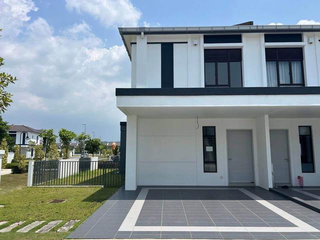 Regent Garden Eco Grandeur Bumi Corner Lot Puncak Alam For Sale