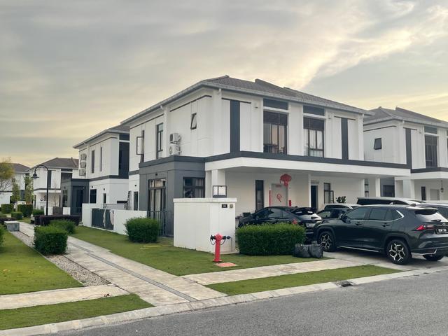 REGENT GARDEN Eco Grandeur Semid To let With kitchen and AC good uni