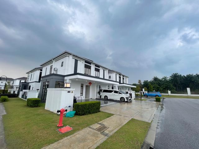 REGENT GARDEN Eco grandeur SEMID for Rent Puncak Alam ENDLOT unit