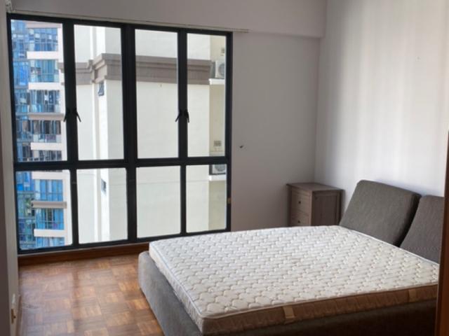 Regent Grove Condominium For Rent, $4,000, 3 Bed 2 Bath 1,163 sqft $3.44 psf