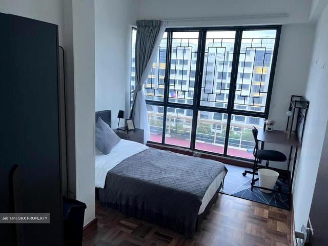 Regent Grove D23, Condominium