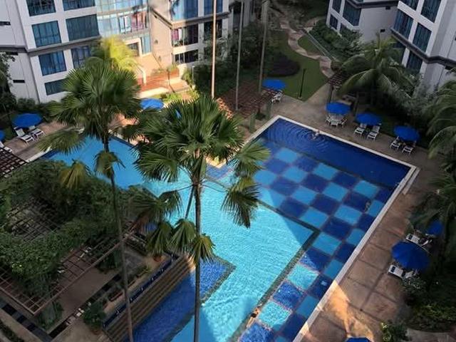 Regent Grove D23, Condominium