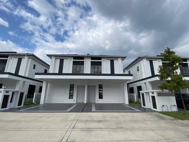 Regent Eco Grandeur Puncak Alam Double Storey House