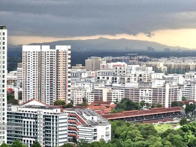 Regent Heights D23, Condominium