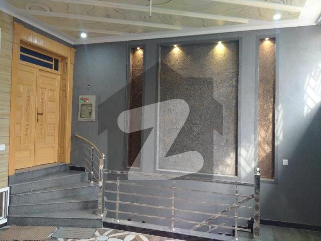 Regi Model Town Zone 3 5 Marla House 3 Floor Full Tile Work For Sale Available 15m Road Regi Model Town Phase 3 Block C1