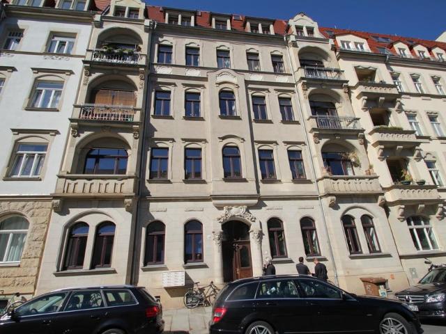 Regierungsviertel: Schöne 2 Raumwohnung nahe der Elbe, WB DG Links