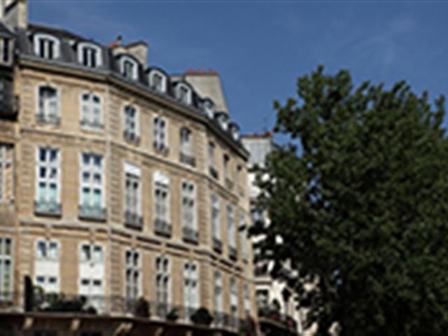 REGION LAUSANNE HOTELGEBÄUDE – MEHRWERTMÖGLICHKEIT ZUM VERKAUF