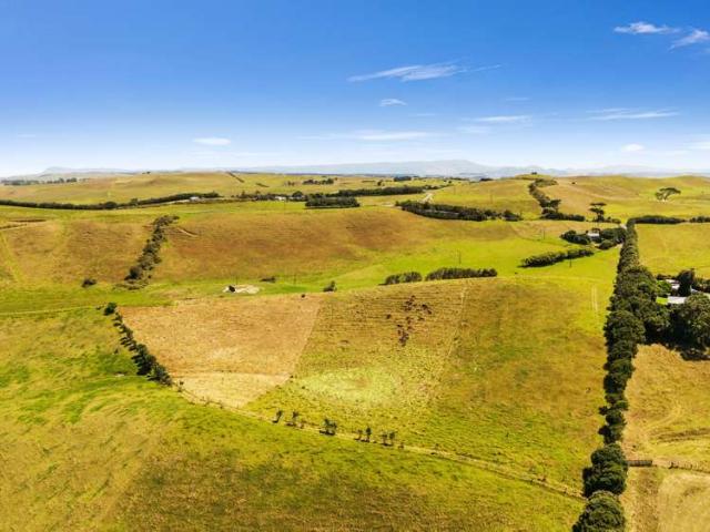 Rehutai Road, Baylys Beach, Kaipara