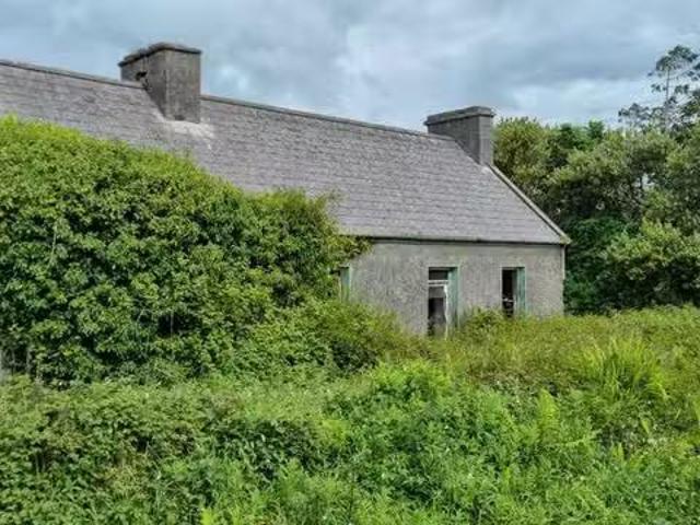 Rehy West, Cross, Kilrush, Co. Clare is for sale