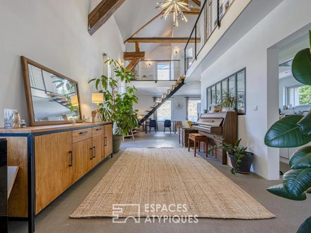 Réhabilitation contemporaine d'une ancienne grange
