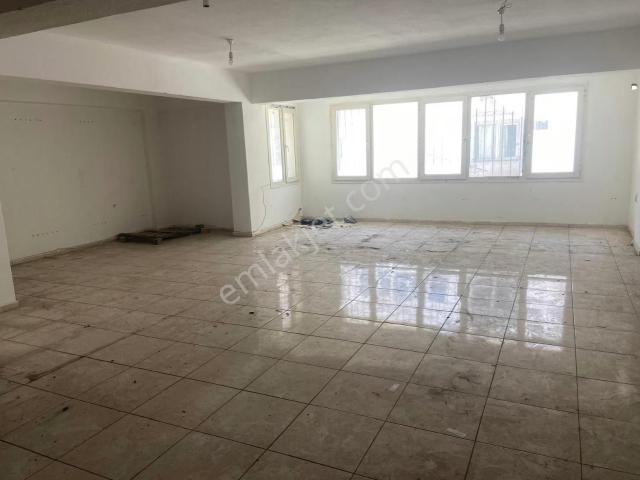 Rehber Gayrimenkul'den Gıda Çarşısında 74 Metrekare Kiralık Ofis