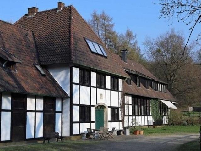 Reitimmobilie Gestüt mit viel Grund in Niedersachsen
