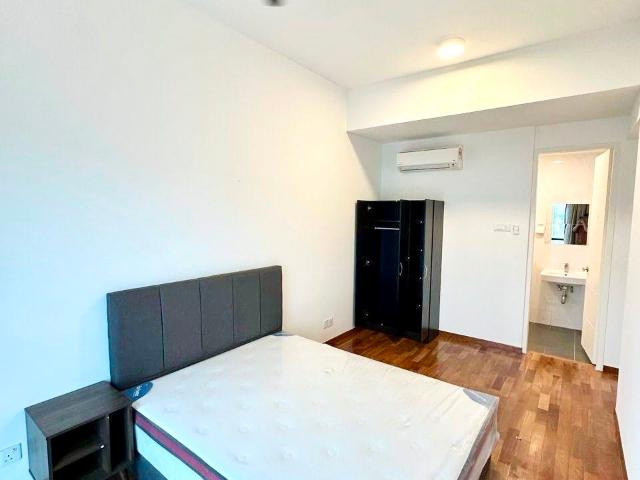 reizz residence, condominium