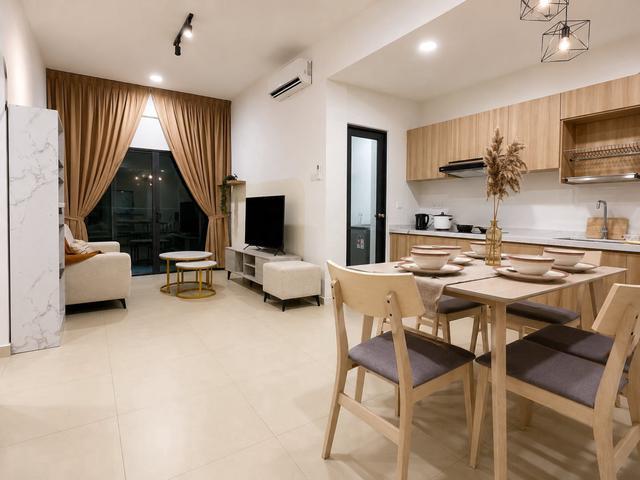 Reizz Residence Ampang Whole Unit Fully Furnished 2 Bedrooms