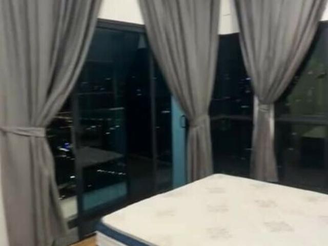 Reizz Residence Master Room to Rent