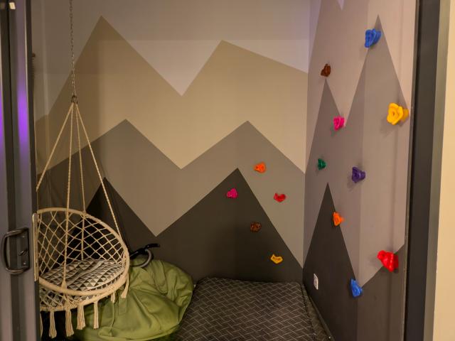 reizz residence, serviced residence