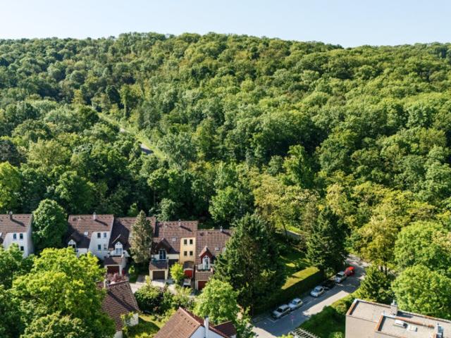 Reiheneckhaus in Bisamberg: 4 Zimmer, 1160m2 Garten & 2 Terrassen, Garage. Ihr Zuhause!