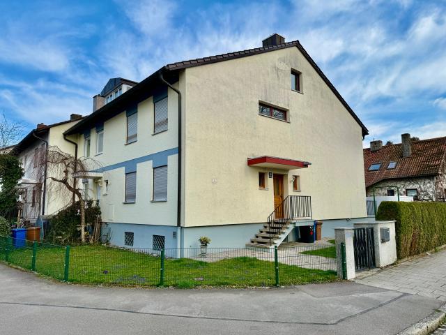 Reiheneckhaus Zuhause mit Herz in Moosach!