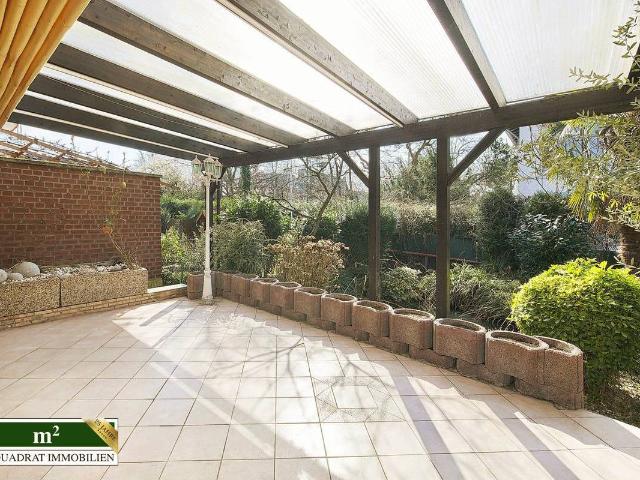 Reihenendhaus mit wunderschöner Südwest Terrasse in Neuss Weißenberg
