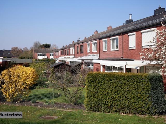 Reihenendhaus nebst Terrasse und Garten