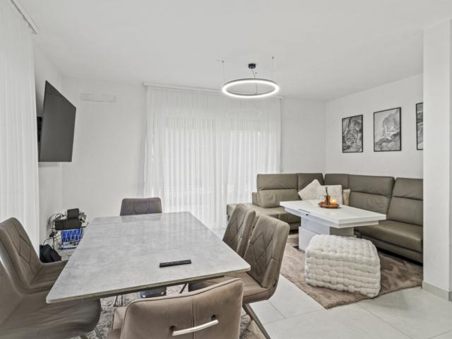Reihenhaus mit Balkon, Terrasse & Wohnkeller Top Lage