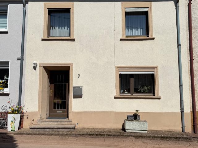 R E S E R V I E R T !Reihenhaus für Handwerker in ruhiger Nebenstrasse im Losheimer Ortsteil Britten zu verkaufen!
