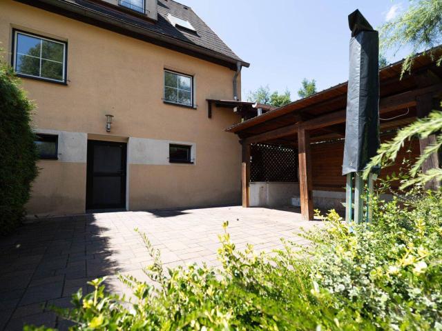 REIHENHAUS I GARTEN 381m² MIT KLEINEM GARTENTEICH I 2 BADEZIMMER I ÜBERDACHTER UNTERSTAND I PELLETSHEIZUNG I PROJEKT WOHNEN