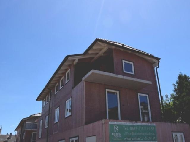 Reihenhaus in feiner, privater Anlage erweiterter Rohbau! PROVISIONSFREI