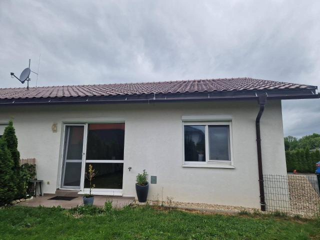 Reihenhaus 76m2 mit Garten und Fußbodenheizung