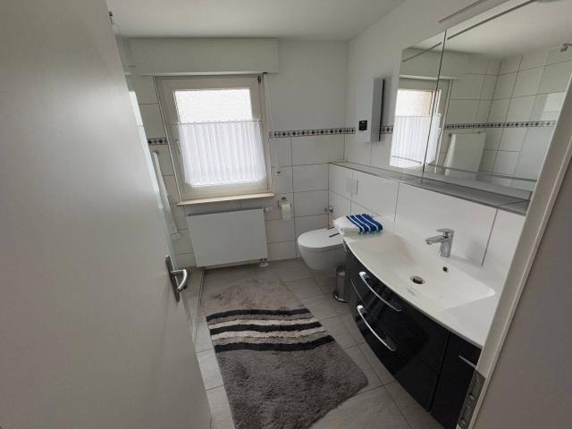 Reihenmittelhaus mit Charme 4 Zimmer, Wintergarten und Garage inklusive