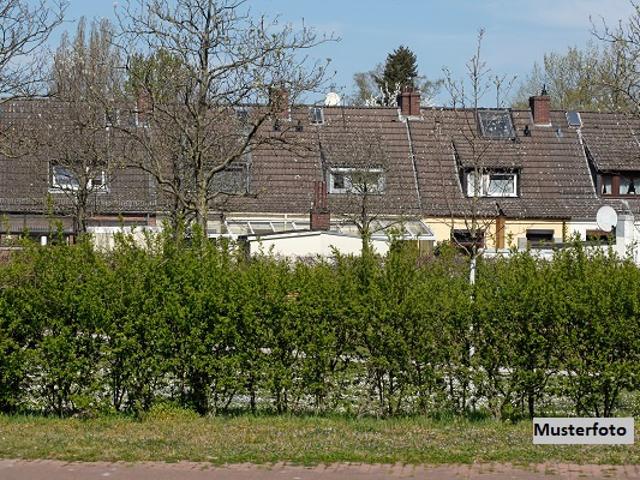 Reihenmittelhaus mit idyllischem Garten provisionsfrei