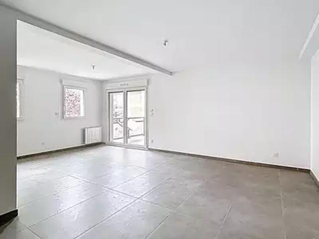 Reims 51100 Achat / Vente appartement 2 pièces t2 terrasse