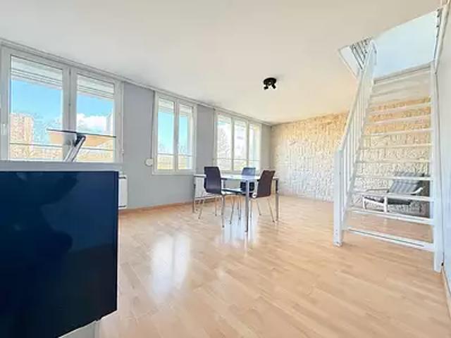 Reims 51100 Achat / Vente appartement 2 pièces t2 cave parking