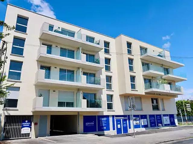 Reims 51100 Achat / Vente divers 1 pièce parking