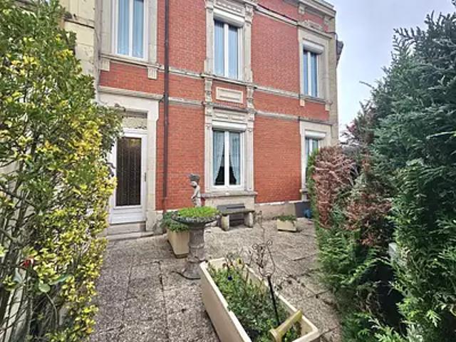 Reims 51100 Achat / Vente maison 9 pièces t9